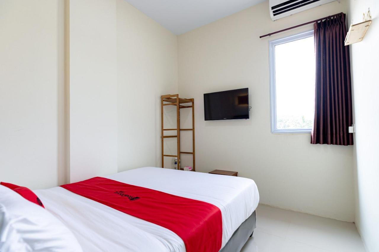 Reddoorz Plus At Komplek Abc Batu Aji Batam Kubuk Exterior photo